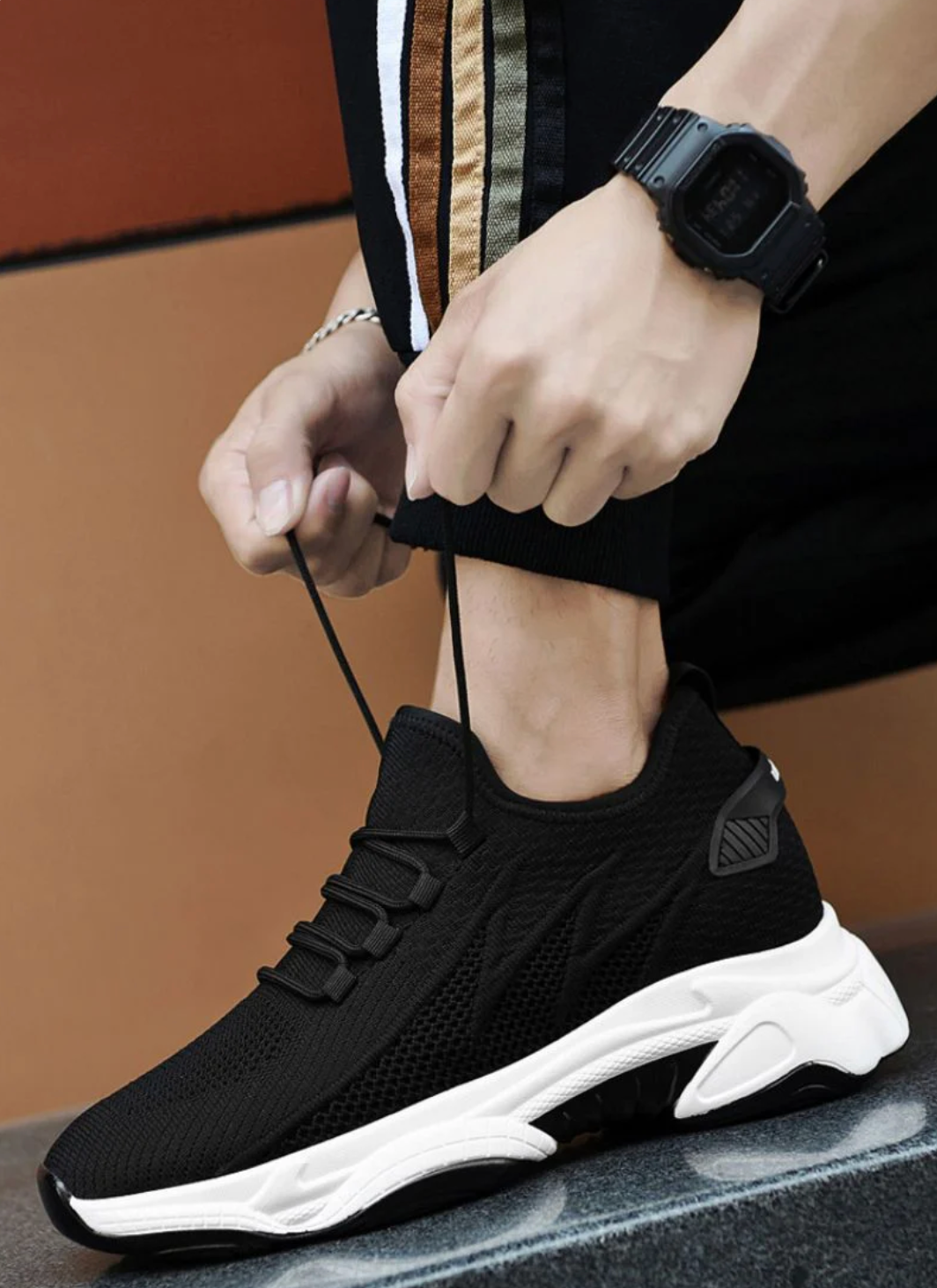 Altura Elevate Sneaker